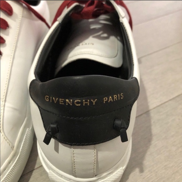 Never worn authentic Givenchy sneakers - Picture 7 of 9